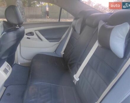 Белый Тойота Камри, объемом двигателя 2.4 л и пробегом 285 тыс. км за 6900 $, фото 7 на Automoto.ua