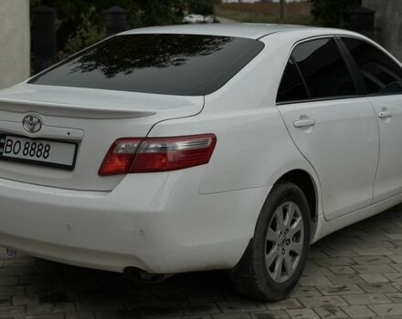 Белый Тойота Камри, объемом двигателя 0 л и пробегом 230 тыс. км за 8050 $, фото 1 на Automoto.ua