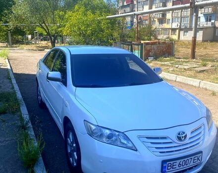 Білий Тойота Камрі, об'ємом двигуна 2.4 л та пробігом 240 тис. км за 5600 $, фото 3 на Automoto.ua