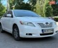 Белый Тойота Камри, объемом двигателя 3.5 л и пробегом 140 тыс. км за 10200 $, фото 1 на Automoto.ua