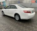 Белый Тойота Камри, объемом двигателя 2.4 л и пробегом 213 тыс. км за 10300 $, фото 6 на Automoto.ua