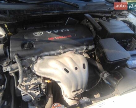 Белый Тойота Камри, объемом двигателя 2.4 л и пробегом 285 тыс. км за 6900 $, фото 4 на Automoto.ua