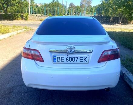 Білий Тойота Камрі, об'ємом двигуна 2.4 л та пробігом 240 тис. км за 5600 $, фото 1 на Automoto.ua