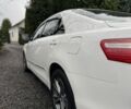 Белый Тойота Камри, объемом двигателя 2.4 л и пробегом 134 тыс. км за 7800 $, фото 5 на Automoto.ua