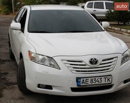 Тойота Камри 2008 в Верхнеднепровске на Automoto.ua Белый Тойота Камри, объемом двигателя 3.46 л и пробегом 281 тыс. км за 9800 $, фото 7 на Automoto.ua