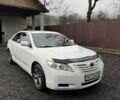 Белый Тойота Камри, объемом двигателя 2.4 л и пробегом 134 тыс. км за 7800 $, фото 1 на Automoto.ua