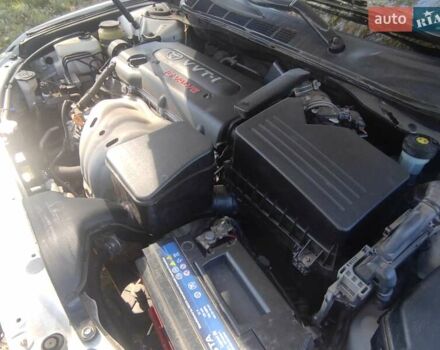 Белый Тойота Камри, объемом двигателя 2.4 л и пробегом 285 тыс. км за 6900 $, фото 6 на Automoto.ua