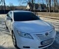 Белый Тойота Камри, объемом двигателя 3.46 л и пробегом 250 тыс. км за 9400 $, фото 1 на Automoto.ua
