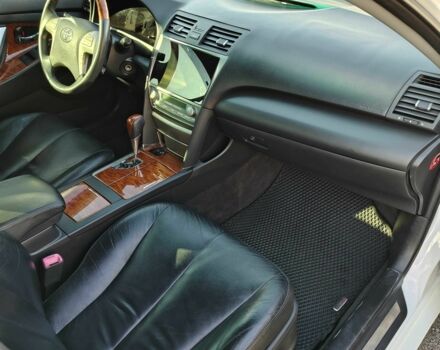 Білий Тойота Камрі, об'ємом двигуна 3.5 л та пробігом 223 тис. км за 9500 $, фото 17 на Automoto.ua