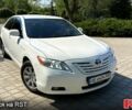 Белый Тойота Камри, объемом двигателя 3.5 л и пробегом 223 тыс. км за 8999 $, фото 1 на Automoto.ua