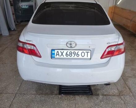 Белый Тойота Камри, объемом двигателя 2.36 л и пробегом 205 тыс. км за 8700 $, фото 6 на Automoto.ua