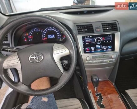 Белый Тойота Камри, объемом двигателя 2.36 л и пробегом 205 тыс. км за 8700 $, фото 7 на Automoto.ua