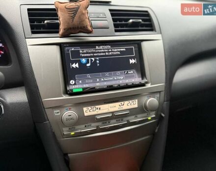 Белый Тойота Камри, объемом двигателя 3.46 л и пробегом 281 тыс. км за 12990 $, фото 20 на Automoto.ua