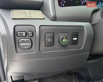 Белый Тойота Камри, объемом двигателя 3.46 л и пробегом 281 тыс. км за 12990 $, фото 13 на Automoto.ua