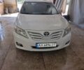 Белый Тойота Камри, объемом двигателя 2.36 л и пробегом 205 тыс. км за 8700 $, фото 5 на Automoto.ua