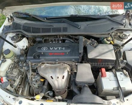 Белый Тойота Камри, объемом двигателя 2.4 л и пробегом 270 тыс. км за 10500 $, фото 10 на Automoto.ua