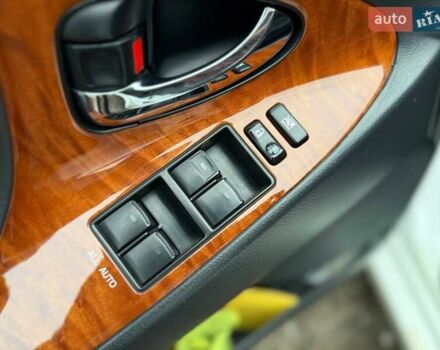 Белый Тойота Камри, объемом двигателя 3.46 л и пробегом 281 тыс. км за 12990 $, фото 12 на Automoto.ua