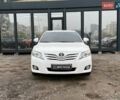 Белый Тойота Камри, объемом двигателя 3.46 л и пробегом 281 тыс. км за 12990 $, фото 1 на Automoto.ua