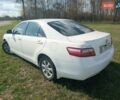 Белый Тойота Камри, объемом двигателя 2.4 л и пробегом 270 тыс. км за 10500 $, фото 6 на Automoto.ua