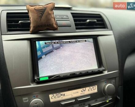 Белый Тойота Камри, объемом двигателя 3.46 л и пробегом 281 тыс. км за 12990 $, фото 21 на Automoto.ua