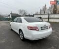 Белый Тойота Камри, объемом двигателя 2.49 л и пробегом 280 тыс. км за 7300 $, фото 3 на Automoto.ua