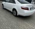 Белый Тойота Камри, объемом двигателя 2.4 л и пробегом 292 тыс. км за 8300 $, фото 1 на Automoto.ua