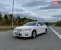 Белый Тойота Камри, объемом двигателя 2.4 л и пробегом 227 тыс. км за 10350 $, фото 5 на Automoto.ua