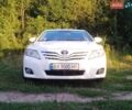 Білий Тойота Камрі, об'ємом двигуна 2.4 л та пробігом 362 тис. км за 9700 $, фото 1 на Automoto.ua