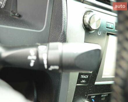 Белый Тойота Камри, объемом двигателя 2.5 л и пробегом 242 тыс. км за 13700 $, фото 20 на Automoto.ua