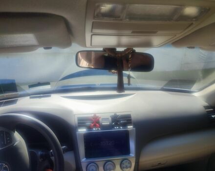 Белый Тойота Камри, объемом двигателя 2.5 л и пробегом 201 тыс. км за 10500 $, фото 5 на Automoto.ua