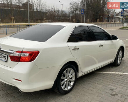 Білий Тойота Камрі, об'ємом двигуна 2.49 л та пробігом 256 тис. км за 11900 $, фото 3 на Automoto.ua