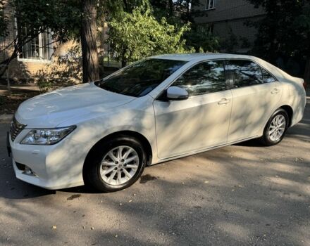 Белый Тойота Камри, объемом двигателя 2.5 л и пробегом 117 тыс. км за 15499 $, фото 4 на Automoto.ua