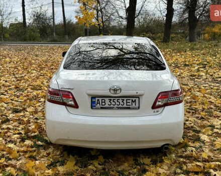 Тойота Камри 2011 в Виннице на Automoto.ua Белый Тойота Камри, объемом двигателя 2.5 л и пробегом 230 тыс. км за 10250 $, фото 13 на Automoto.ua