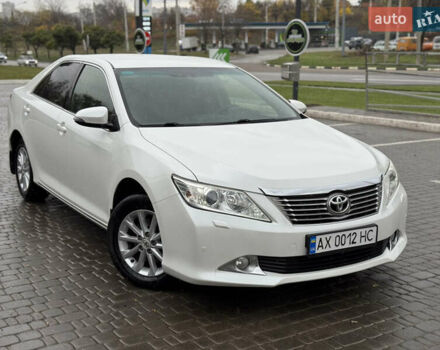 Белый Тойота Камри, объемом двигателя 2.5 л и пробегом 152 тыс. км за 12700 $, фото 15 на Automoto.ua