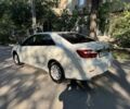 Белый Тойота Камри, объемом двигателя 2.5 л и пробегом 117 тыс. км за 15499 $, фото 2 на Automoto.ua