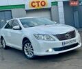 Белый Тойота Камри, объемом двигателя 2.49 л и пробегом 237 тыс. км за 10200 $, фото 1 на Automoto.ua