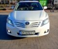 Белый Тойота Камри, объемом двигателя 2.4 л и пробегом 175 тыс. км за 9999 $, фото 1 на Automoto.ua