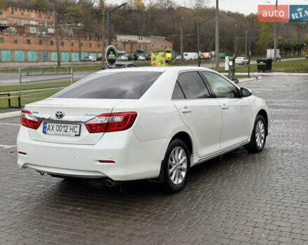 Белый Тойота Камри, объемом двигателя 2.5 л и пробегом 152 тыс. км за 12700 $, фото 9 на Automoto.ua