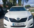 Белый Тойота Камри, объемом двигателя 2.49 л и пробегом 192 тыс. км за 9000 $, фото 1 на Automoto.ua