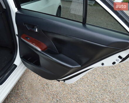 Белый Тойота Камри, объемом двигателя 2.5 л и пробегом 242 тыс. км за 13700 $, фото 11 на Automoto.ua