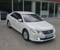 Белый Тойота Камри, объемом двигателя 2.5 л и пробегом 158 тыс. км за 15500 $, фото 2 на Automoto.ua