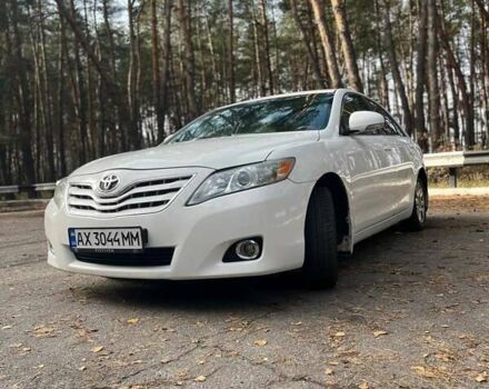 Белый Тойота Камри, объемом двигателя 2.36 л и пробегом 263 тыс. км за 10000 $, фото 9 на Automoto.ua