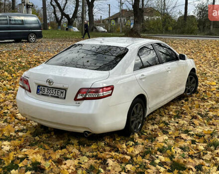 Тойота Камри 2011 в Виннице на Automoto.ua Белый Тойота Камри, объемом двигателя 2.5 л и пробегом 230 тыс. км за 10250 $, фото 9 на Automoto.ua