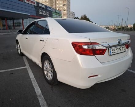 Тойота Камри 2011 в Купянске на Automoto.ua Белый Тойота Камри, объемом двигателя 2.5 л и пробегом 255 тыс. км за 12000 $, фото 2 на Automoto.ua