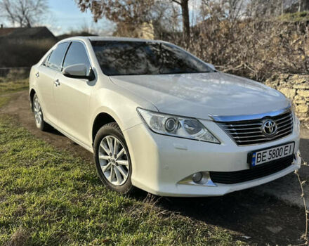 Тойота Камри 2011 в Новой Одессе на Automoto.ua Белый Тойота Камри, объемом двигателя 2.5 л и пробегом 313 тыс. км за 13000 $, фото 1 на Automoto.ua
