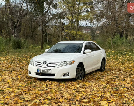 Тойота Камри 2011 в Виннице на Automoto.ua Белый Тойота Камри, объемом двигателя 2.5 л и пробегом 230 тыс. км за 10250 $, фото 1 на Automoto.ua
