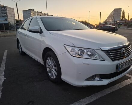 Тойота Камри 2011 в Купянске на Automoto.ua Белый Тойота Камри, объемом двигателя 2.5 л и пробегом 255 тыс. км за 12000 $, фото 1 на Automoto.ua