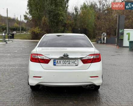 Белый Тойота Камри, объемом двигателя 2.5 л и пробегом 152 тыс. км за 12700 $, фото 7 на Automoto.ua