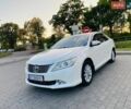 Белый Тойота Камри, объемом двигателя 2.49 л и пробегом 275 тыс. км за 11500 $, фото 1 на Automoto.ua