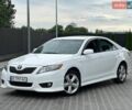 Белый Тойота Камри, объемом двигателя 2.49 л и пробегом 207 тыс. км за 8999 $, фото 1 на Automoto.ua